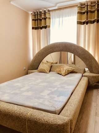 Апартаменты Сучасна квартира в центрі міста Ужгород Улучшенные апартаменты-10